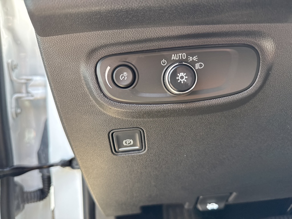 2023 Gmc Terrain SLE photo 33