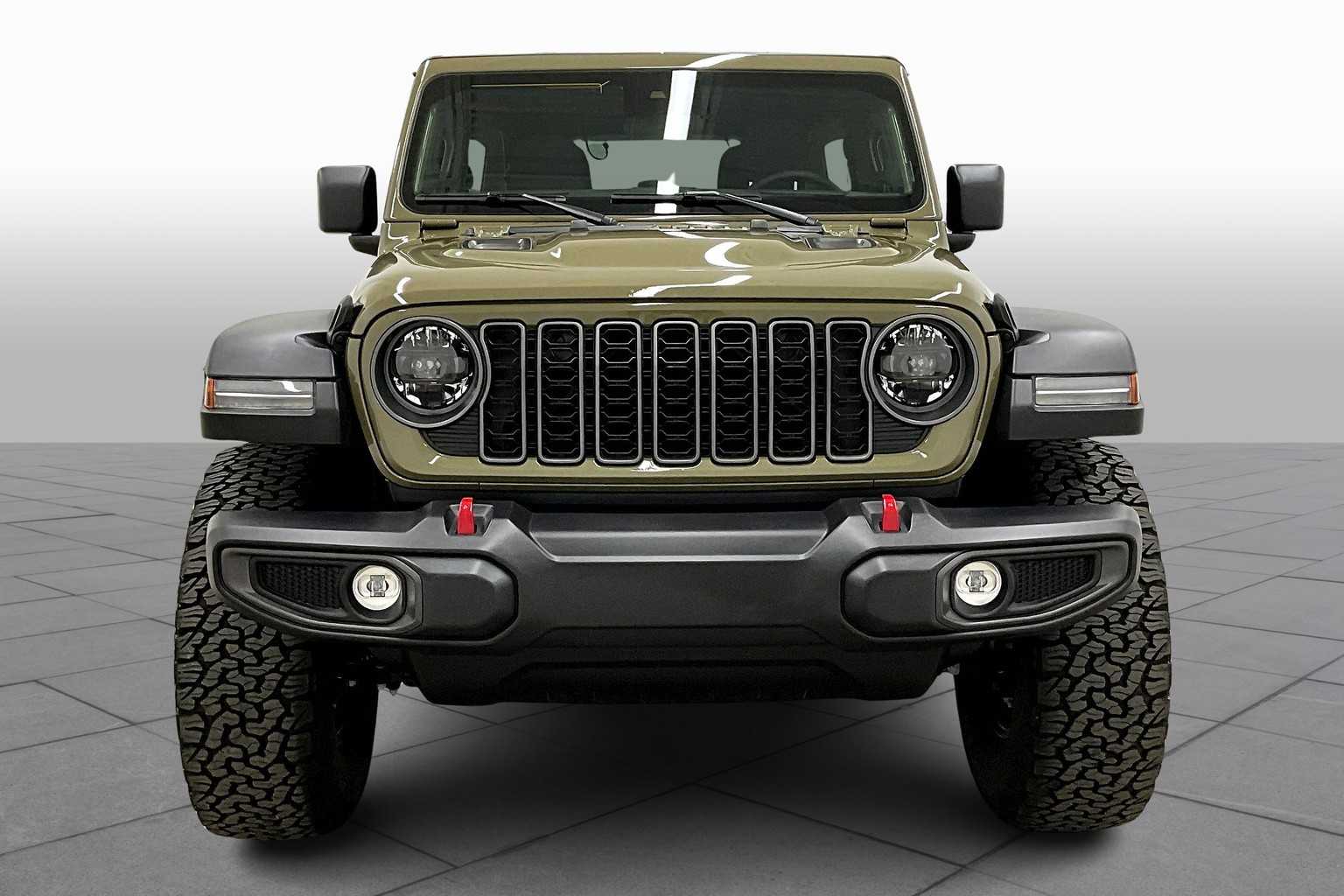 2025 Jeep Wrangler Rubicon photo 3