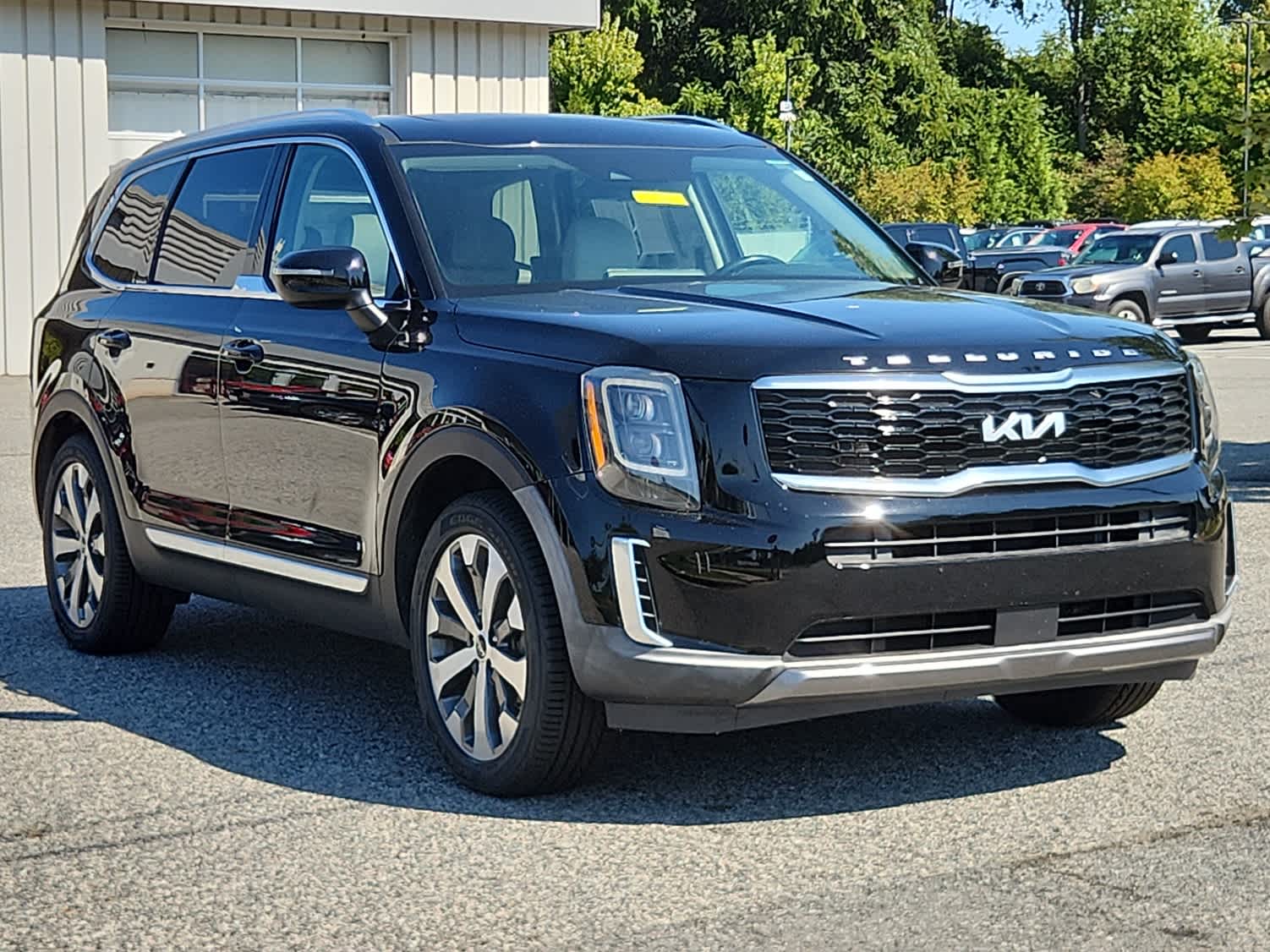 2022 Kia Telluride EX photo 2