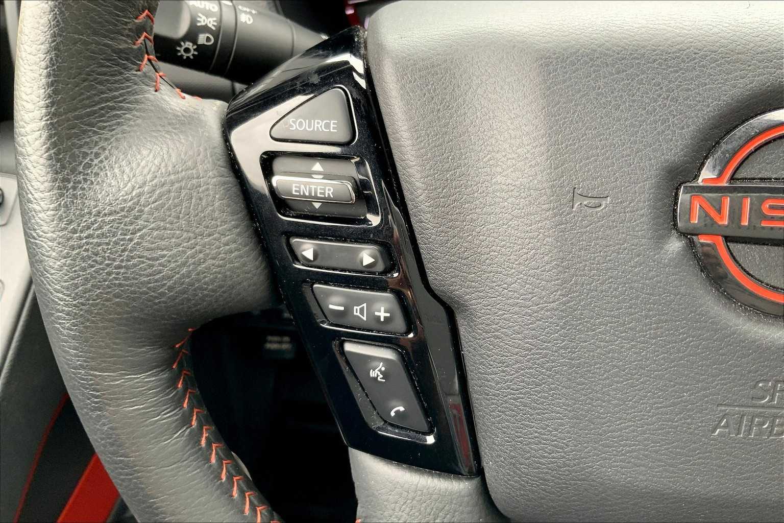 2023 Nissan Frontier PRO-4X photo 18