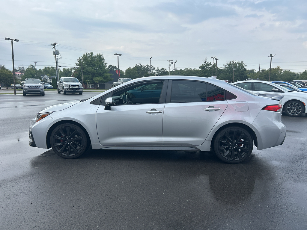 2020 Toyota Corolla SE photo 3