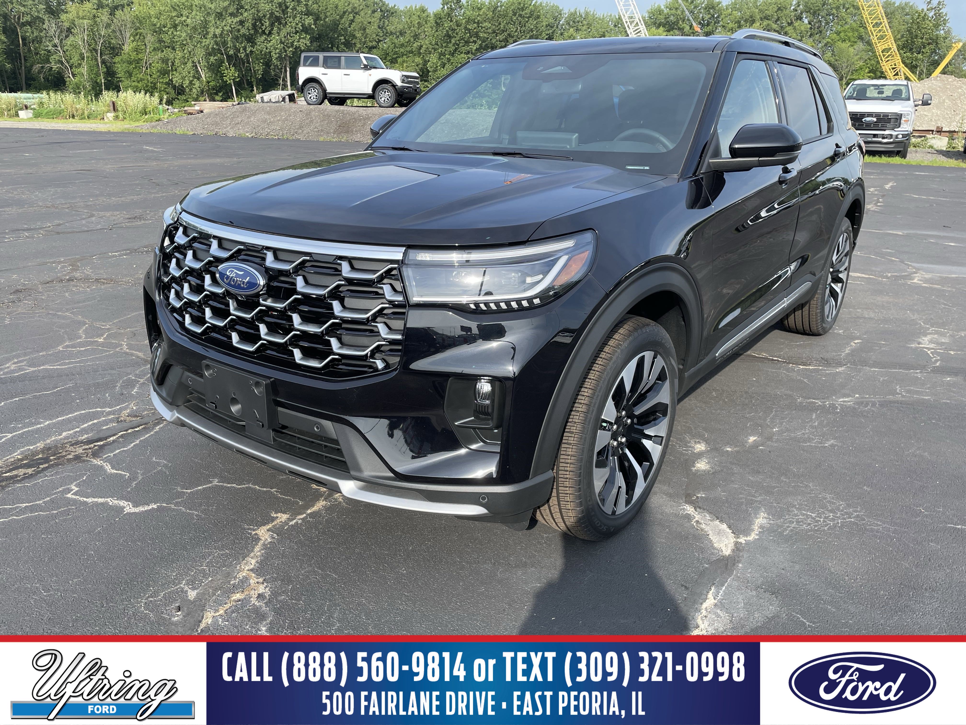 2025 Ford Explorer Platinum's photo