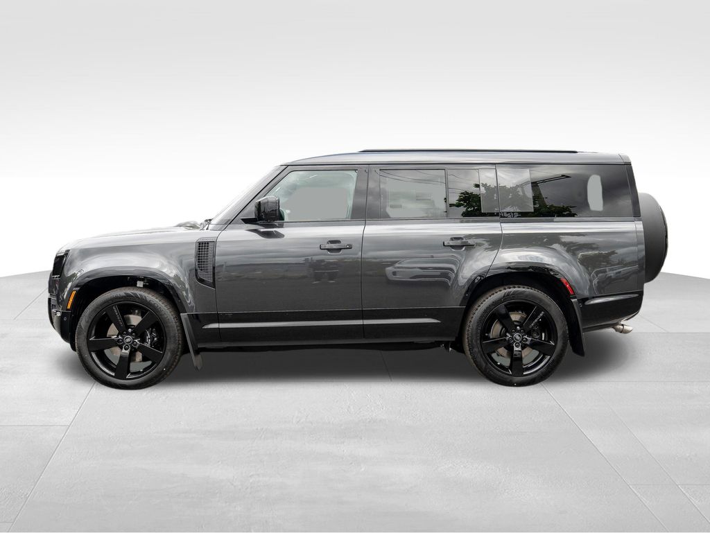 2025 Land Rover Defender 130 V8 photo 4