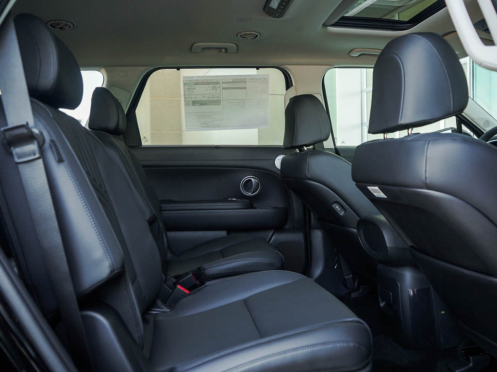 2026 Hyundai Palisade SEL photo 10