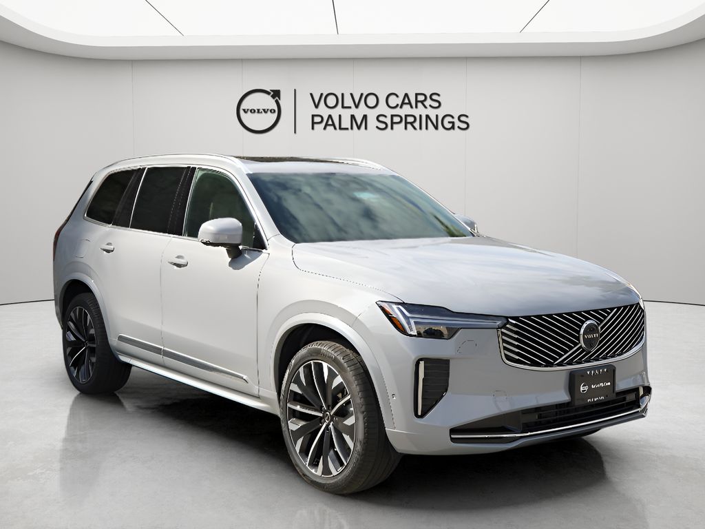 2025 Volvo XC90 Plus's photo