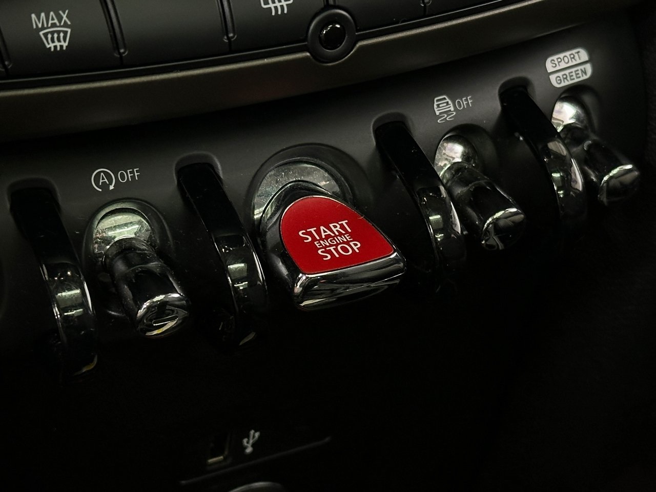2022 Mini Cooper Signature photo 28