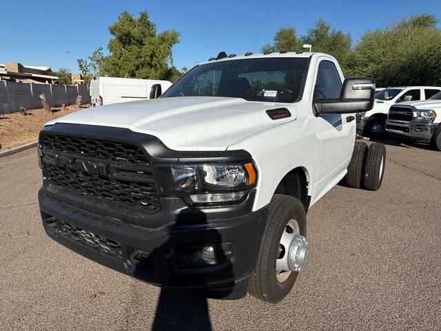 2024 Ram 3500 Tradesman photo 4