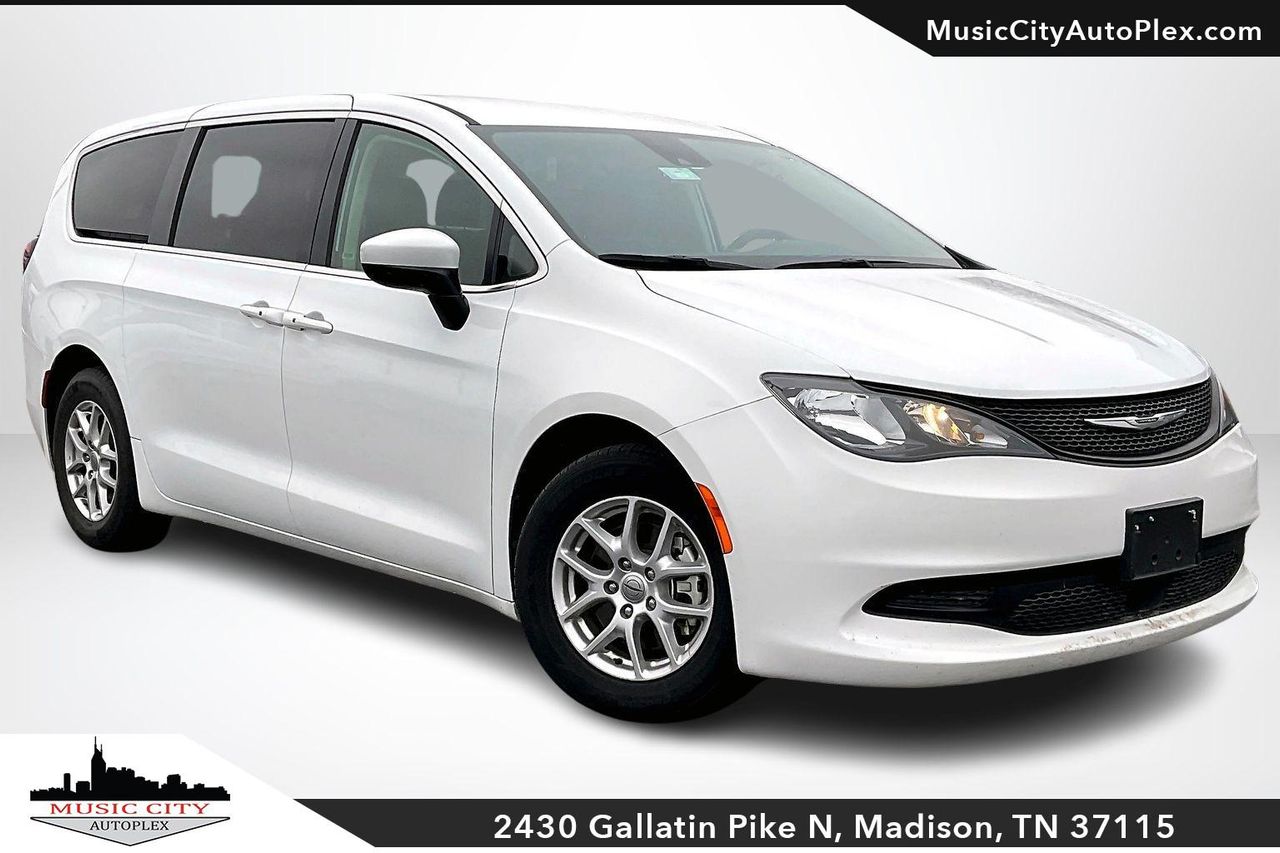 Used 2023 Chrysler Voyager LX Front Wheel Drive Passenger Van's photo