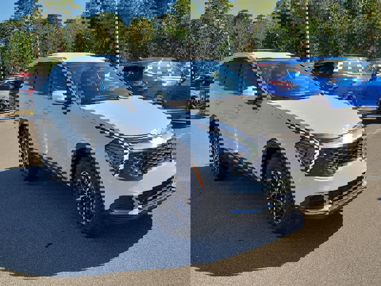 2025 Kia Sportage Hybrid LX photo 3