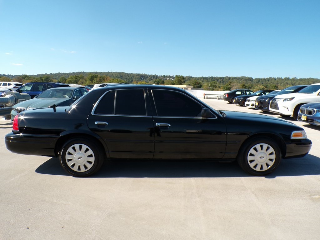 2008 Ford Crown Victoria Police Interceptor photo 4