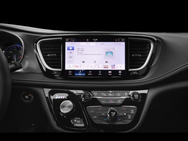 2026 Chrysler Pacifica Limited photo 8