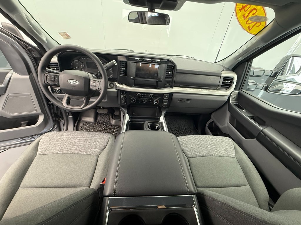 2024 Ford F-250 XLT photo 46