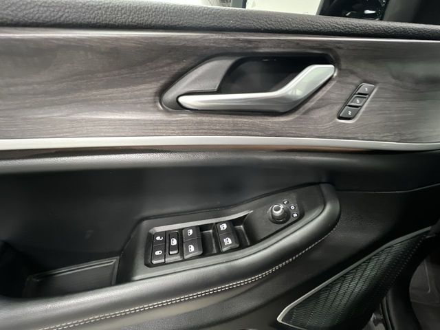 2021 Jeep Grand Cherokee Limited photo 17