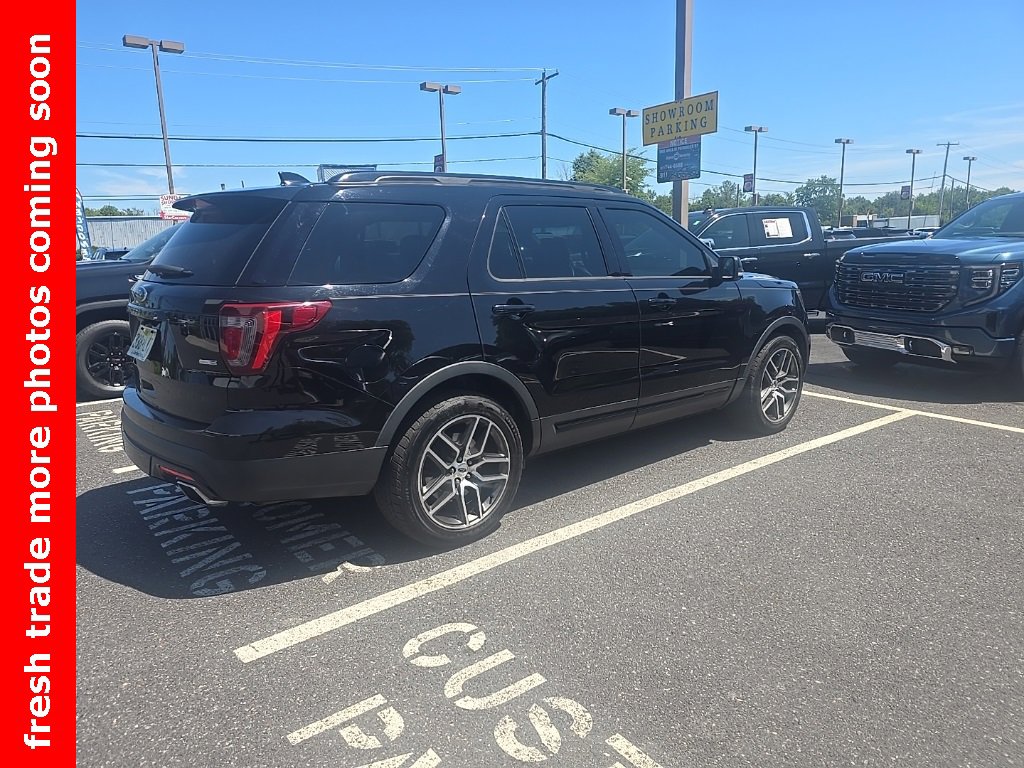 2016 Ford Explorer Sport photo 4