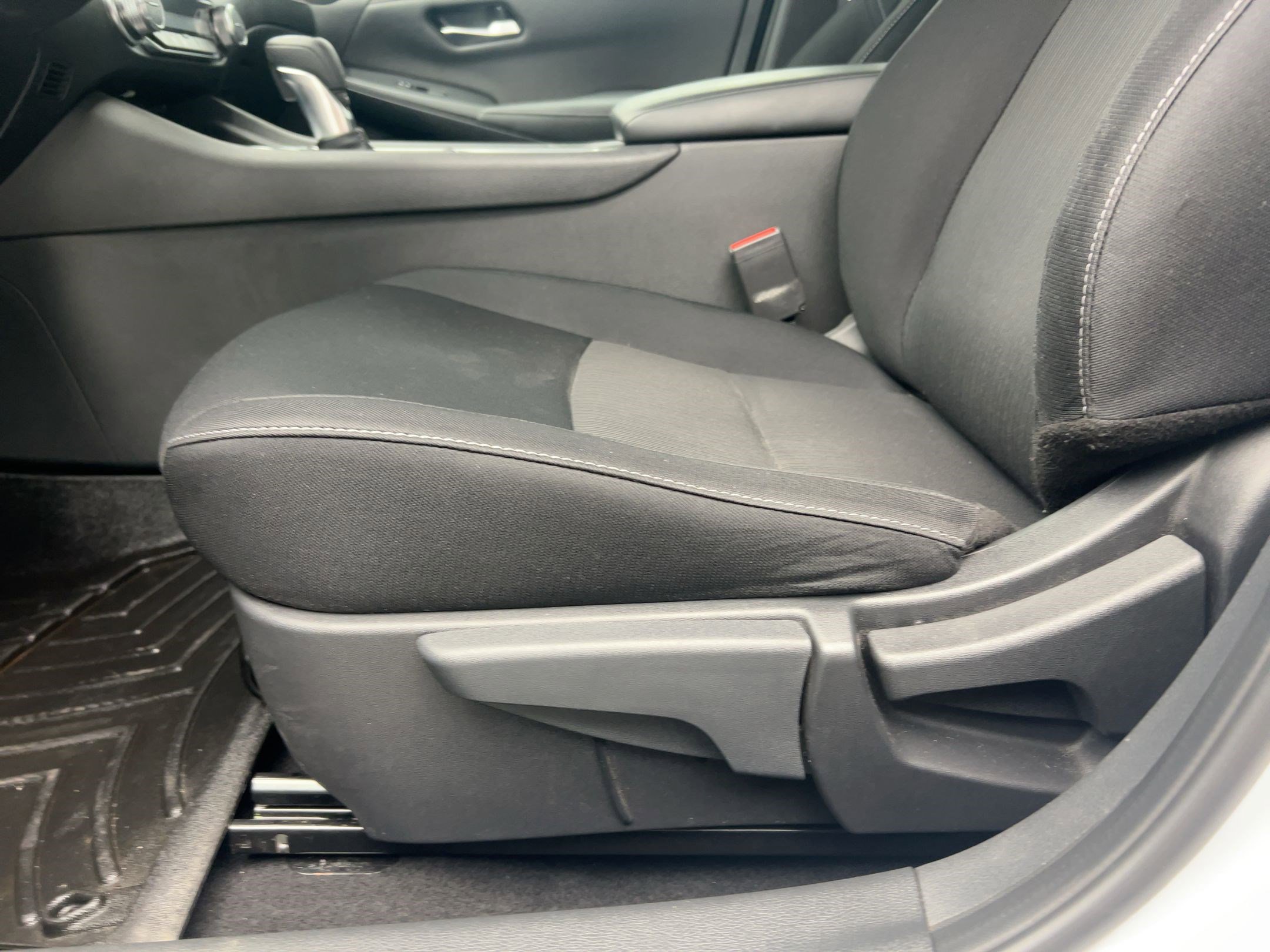 2021 Nissan Sentra SV photo 12