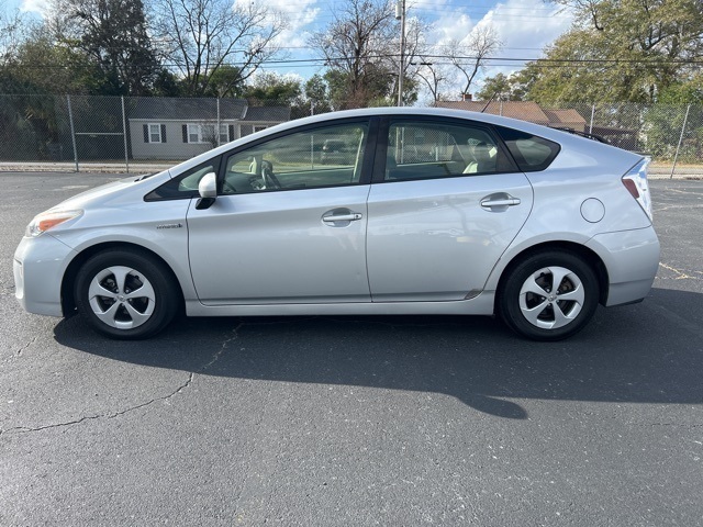 2013 Toyota Prius Four photo 2