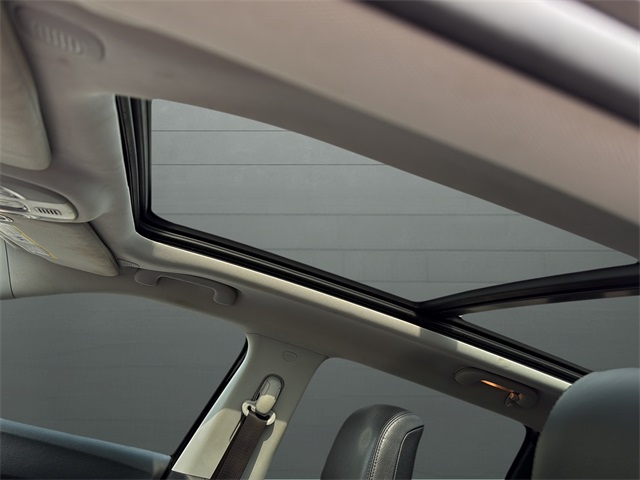 2022 Jeep Compass Latitude Lux photo 16