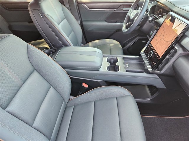 2024 Gmc Acadia AT4 photo 10
