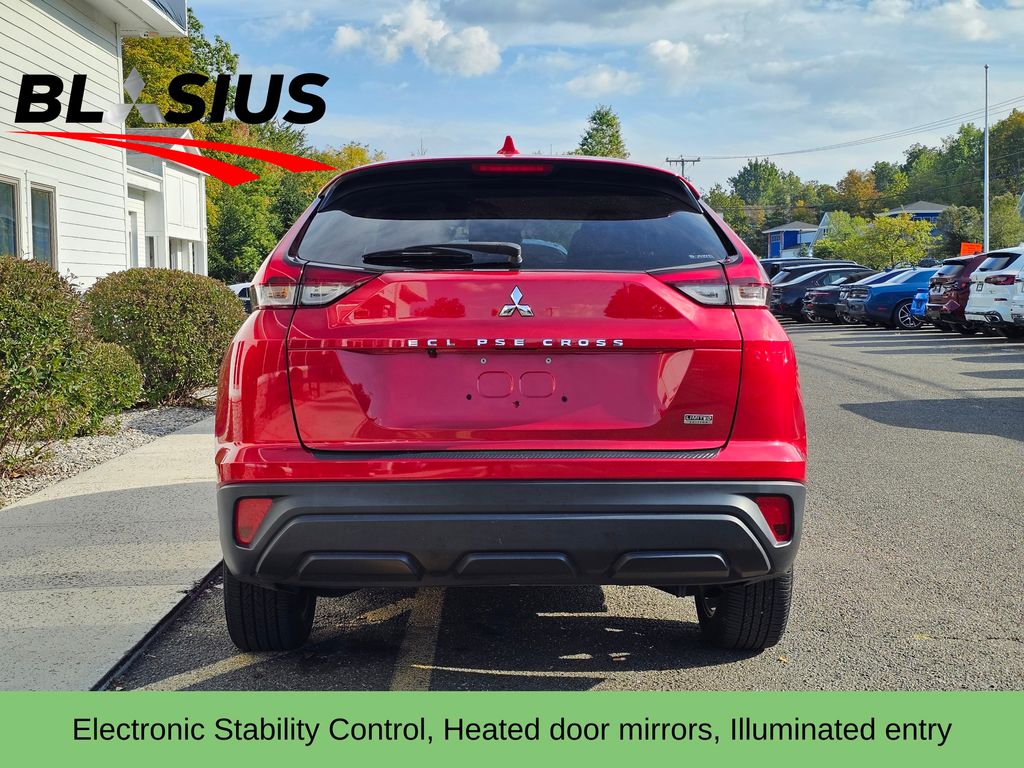 2023 Mitsubishi Eclipse Cross LE photo 5