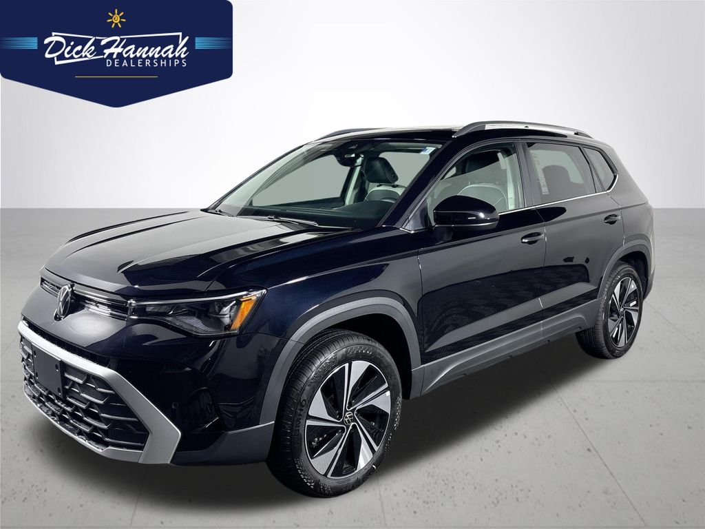 2025 Volkswagen Taos SE's photo