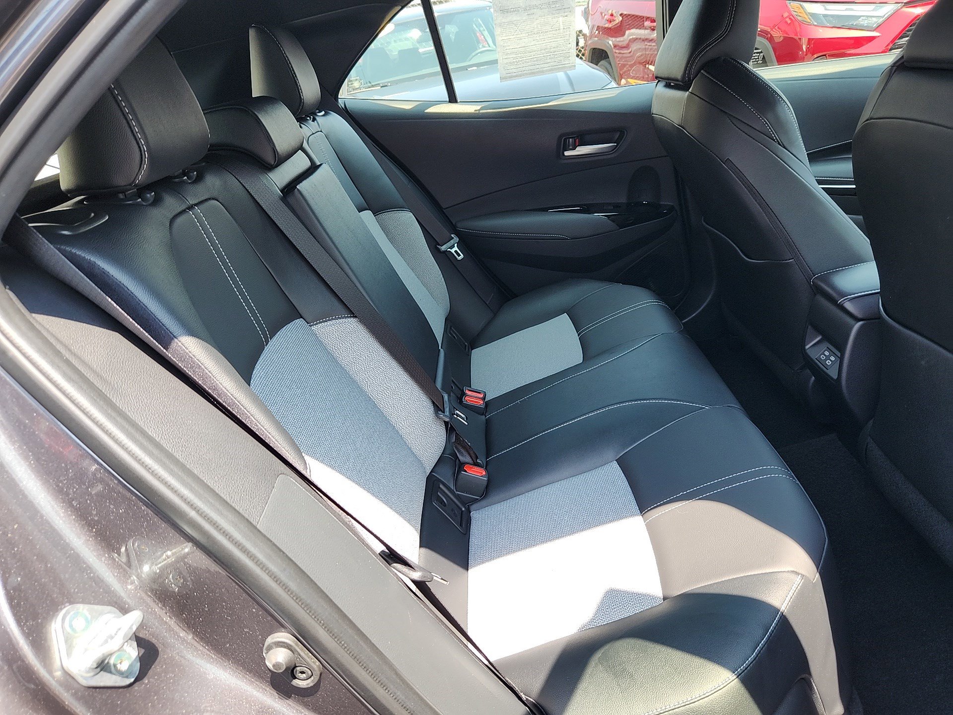 2025 Toyota Corolla XSE photo 29