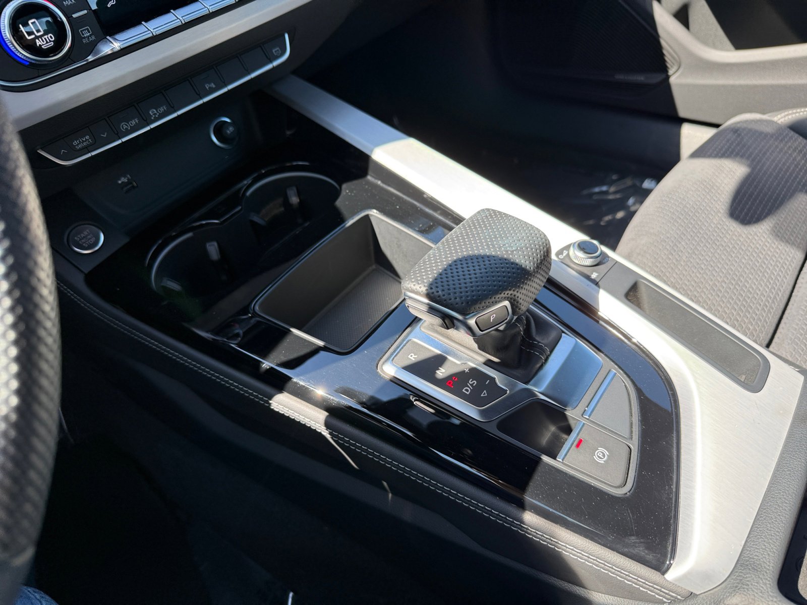 2024 Audi A4 45 S line Premium Plus photo 13