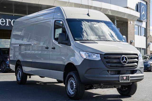 2026 Mercedes-Benz Sprinter Cargo Van Base's photo