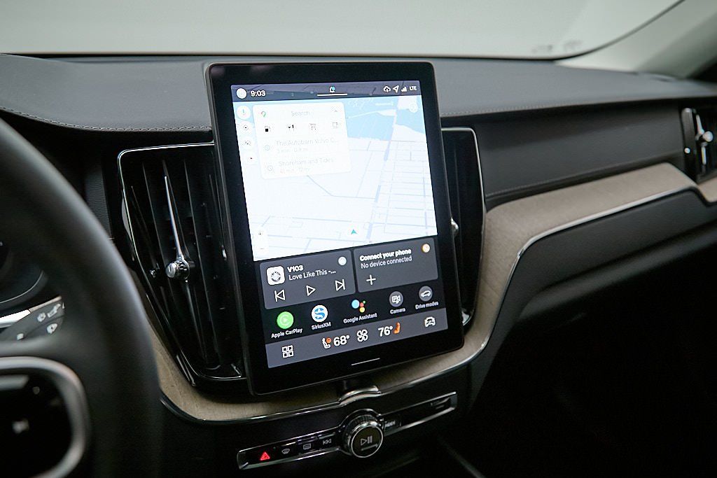 2026 VOLVO XC60 - Image 14