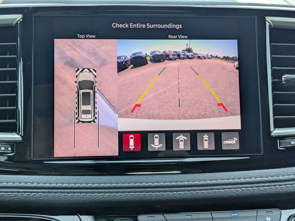 2026 Chrysler Pacifica photo 19