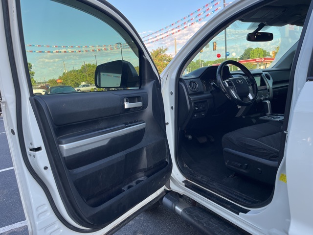 2014 Toyota Tundra SR5 photo 4