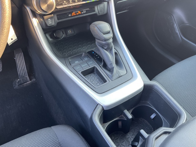 2023 Toyota RAV4 LE photo 26