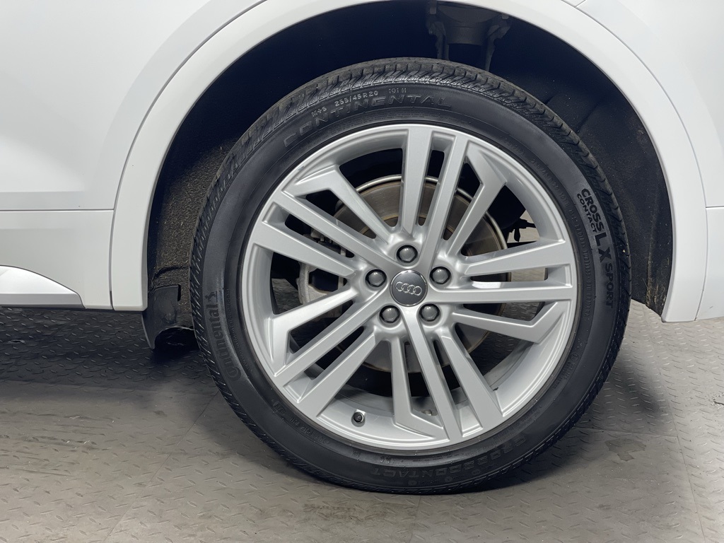 2020 Audi Q5 45 Premium Plus photo 14