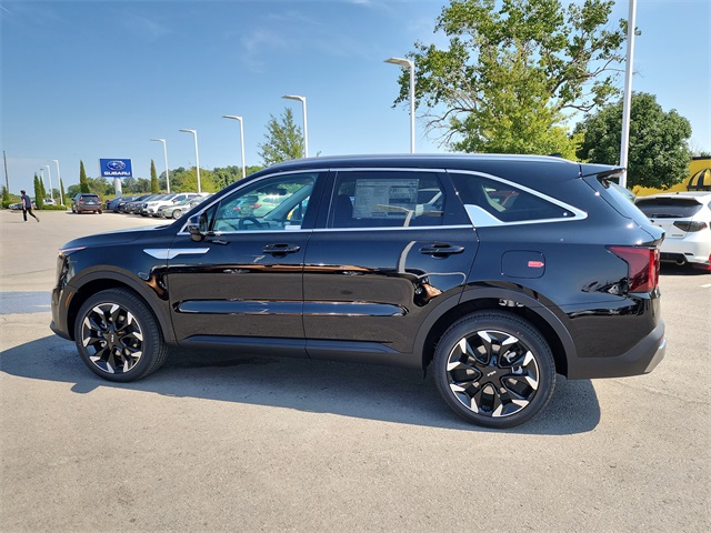 2026 Kia Sorento EX photo 6