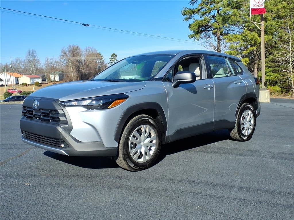 2026 Toyota Corolla Cross L's photo