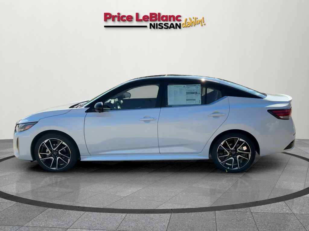 2025 Nissan Sentra SR photo 3