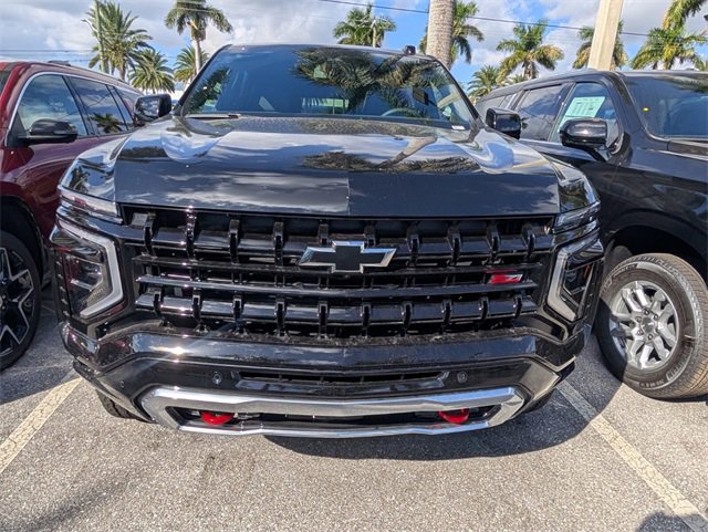 2026 Chevrolet Suburban Z71 photo 3