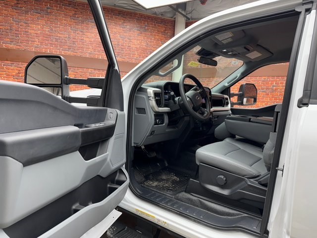 2024 Ford F-550 XL photo 5