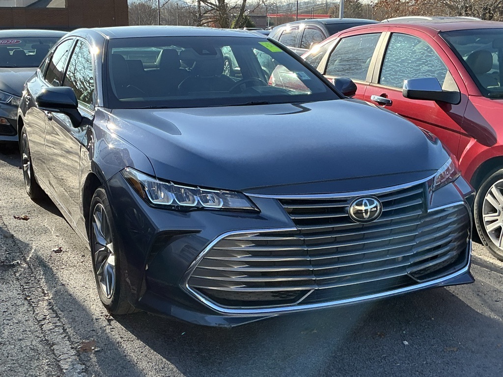 2022 Toyota Avalon XLE's photo