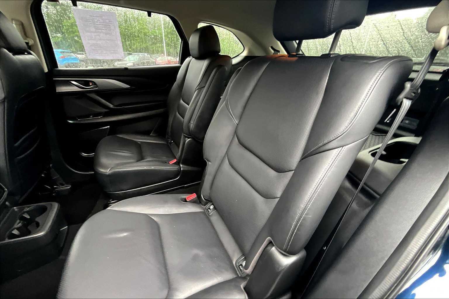 2022 Mazda CX-9 Touring photo 16