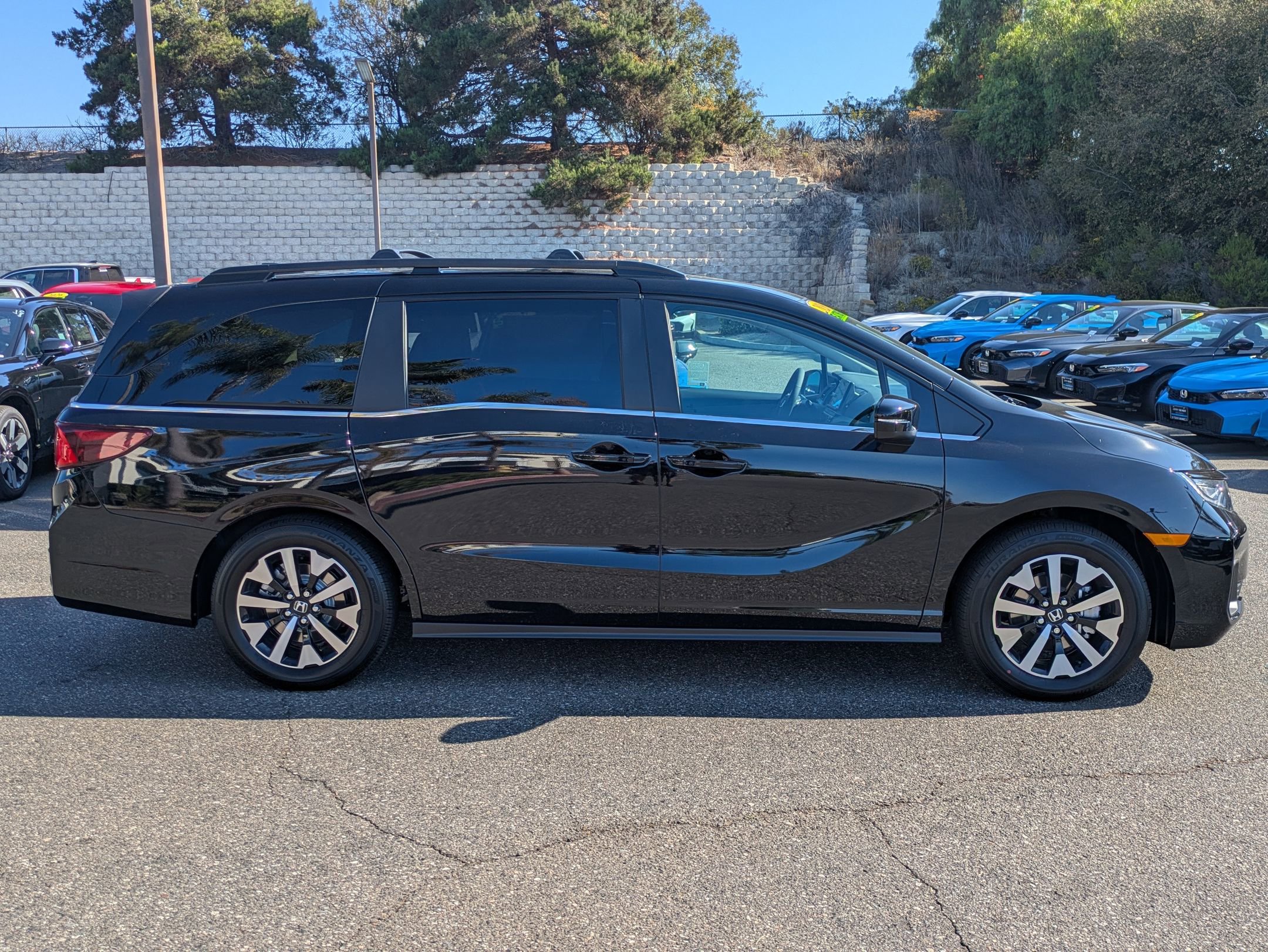 2026 Honda Odyssey EX-L photo 6