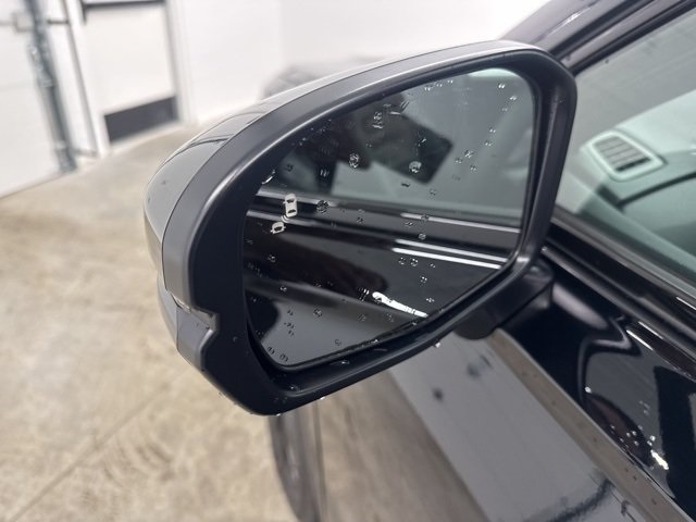 2026 Honda CR-V Hybrid Sport Touring photo 17