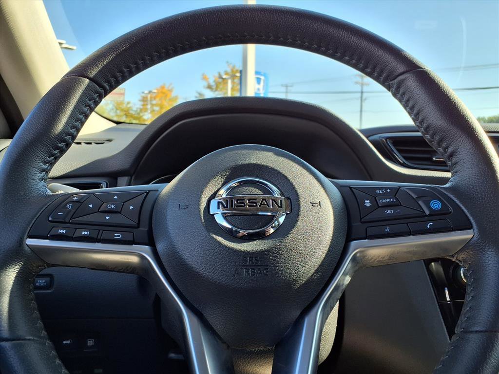 2019 Nissan Rogue SL photo 25
