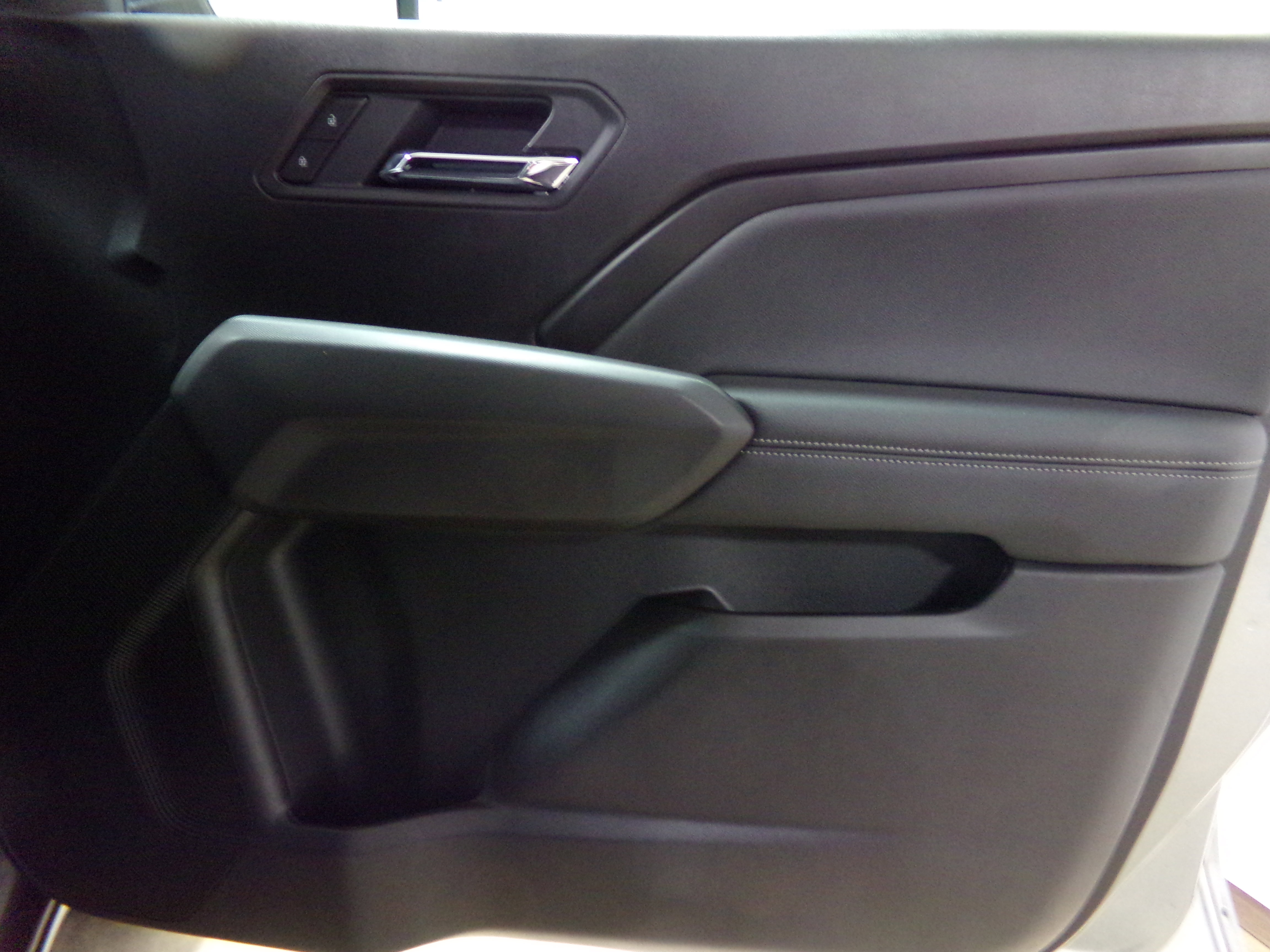 2026 Chevrolet Colorado LT photo 7