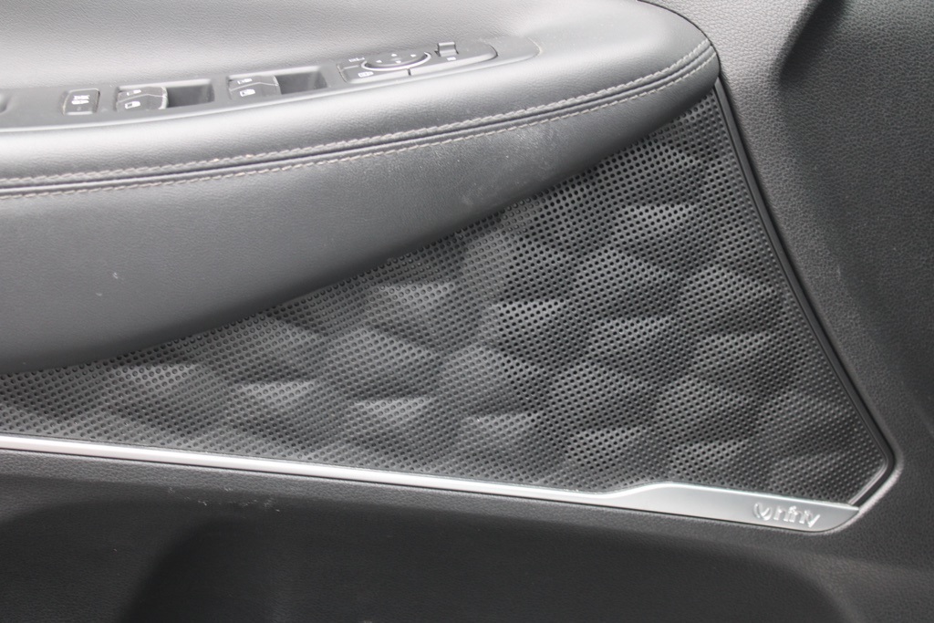2020 Hyundai Santa Fe Limited 2.0T photo 15