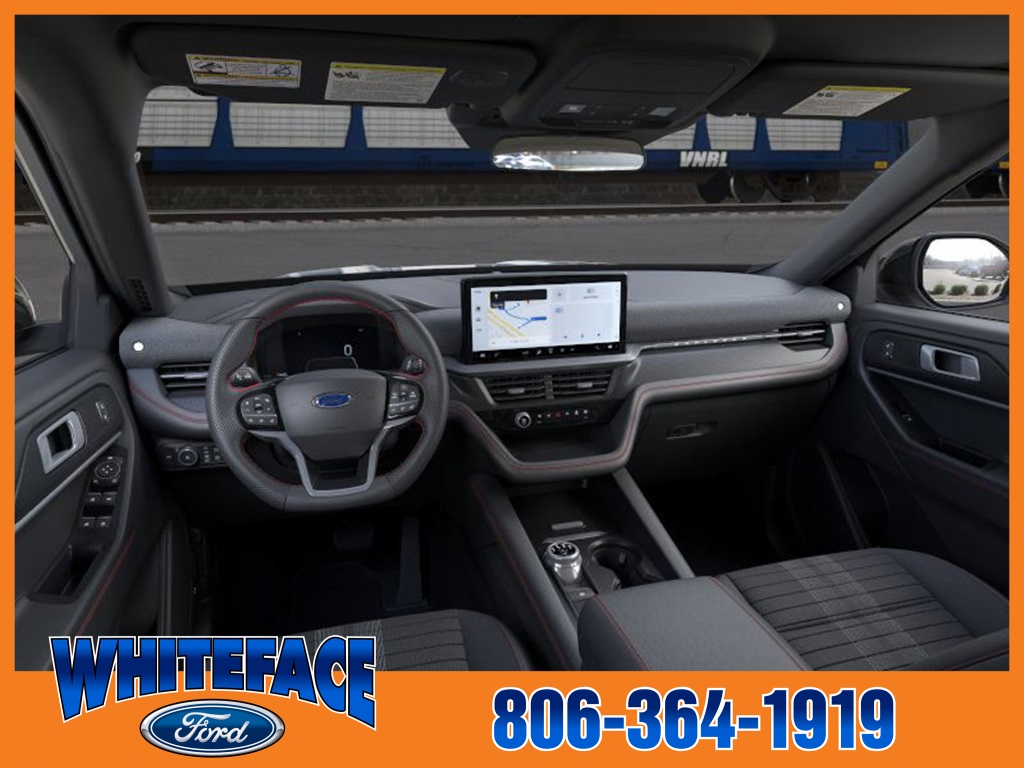 2025 Ford Explorer ST-Line photo 8