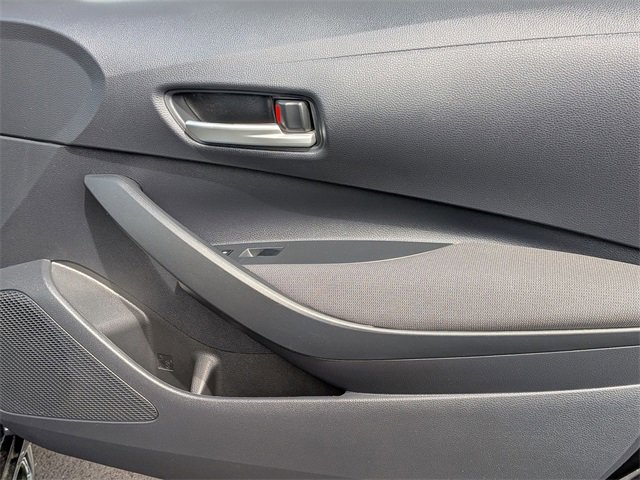 2021 Toyota Corolla Hybrid LE photo 32