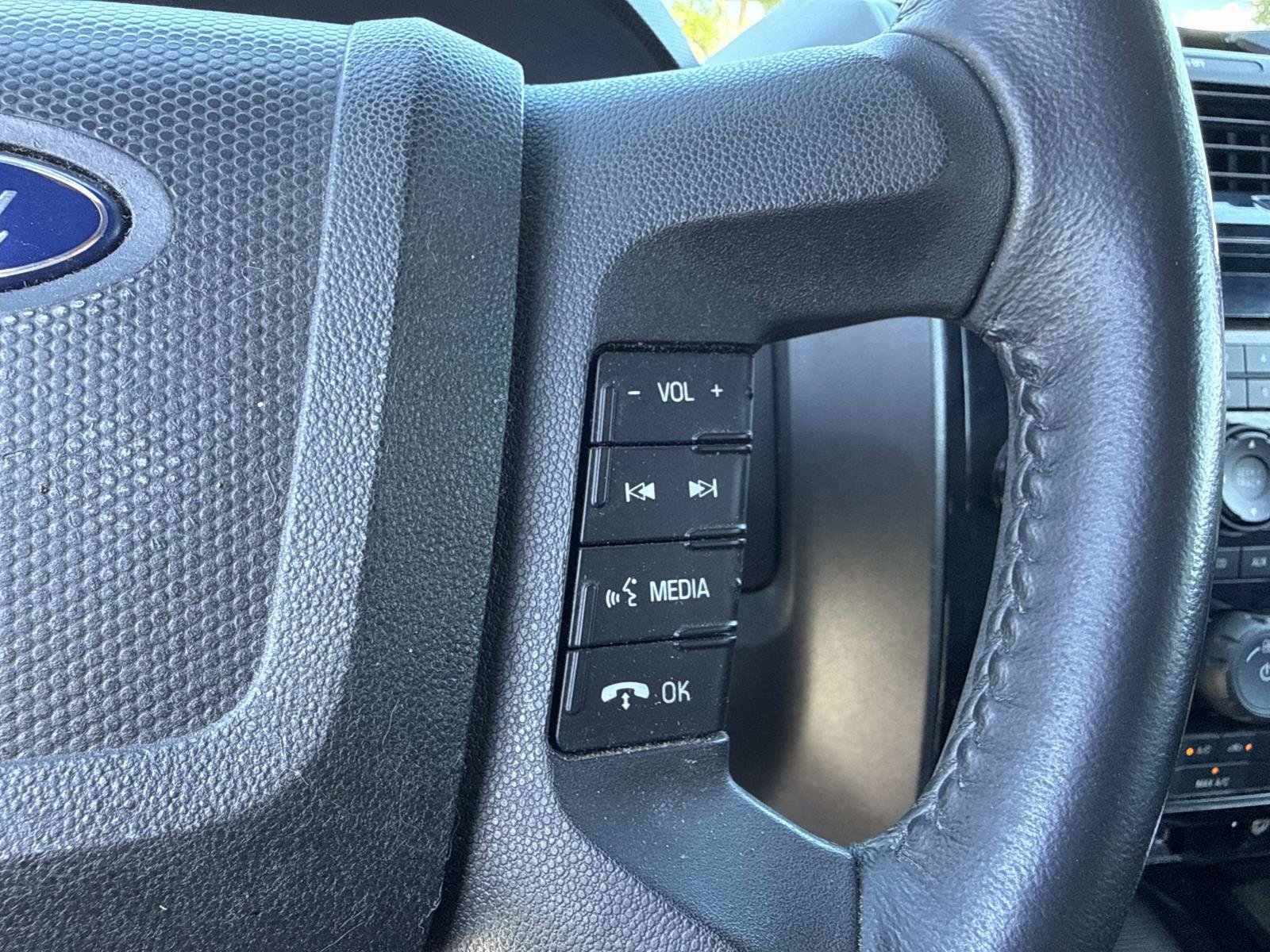 2011 Ford Escape Limited photo 30