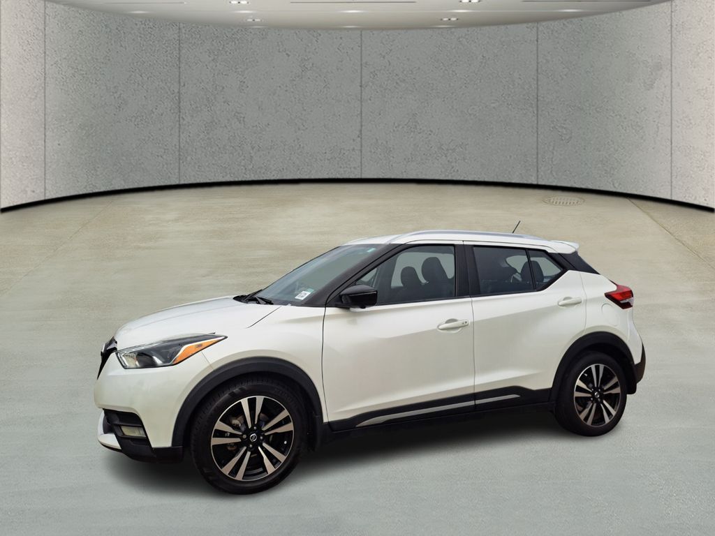2020 Nissan Kicks SR