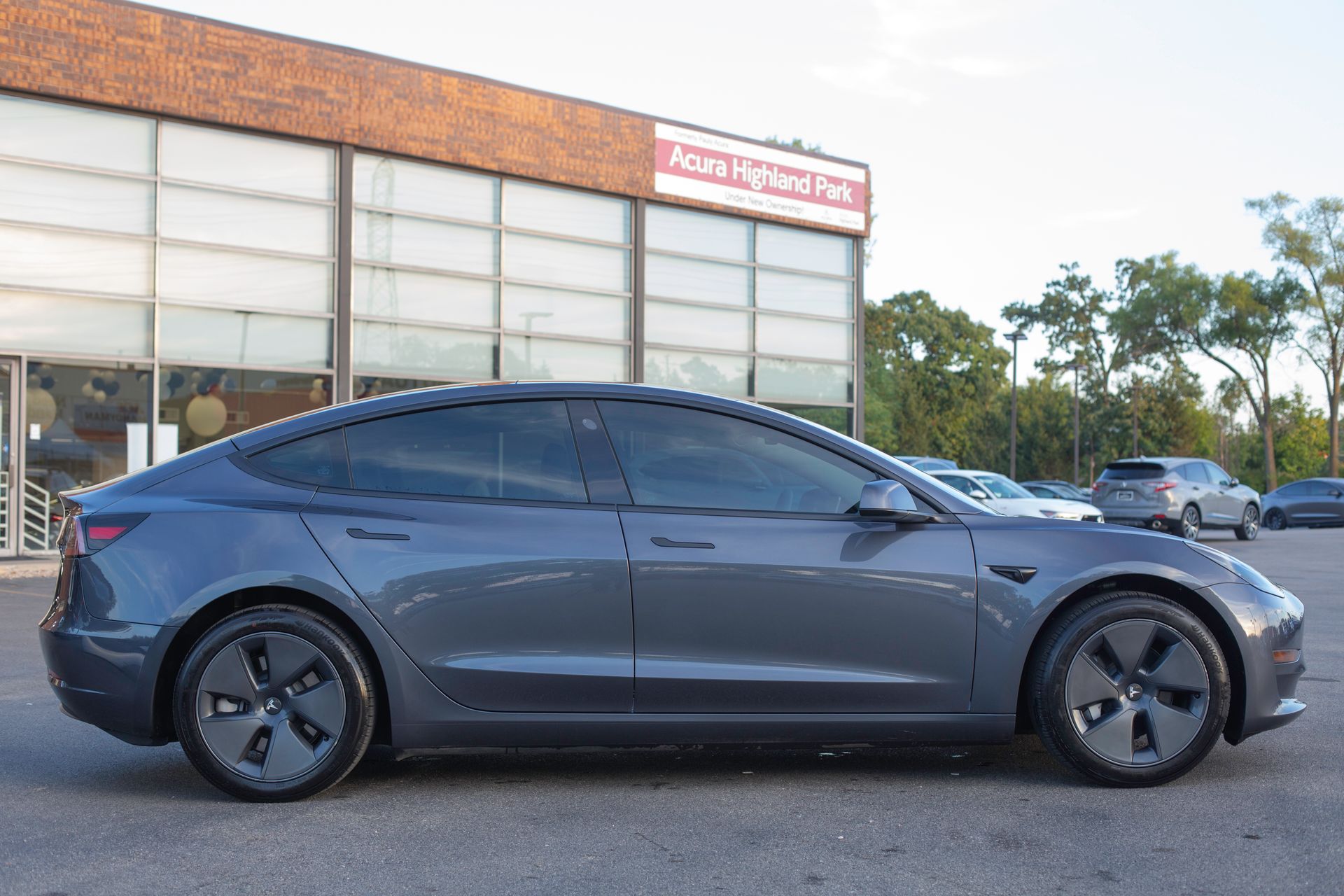 2023 Tesla Model 3 Long Range photo 4