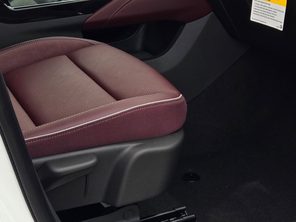 2025 Buick Envision Sport Touring photo 5